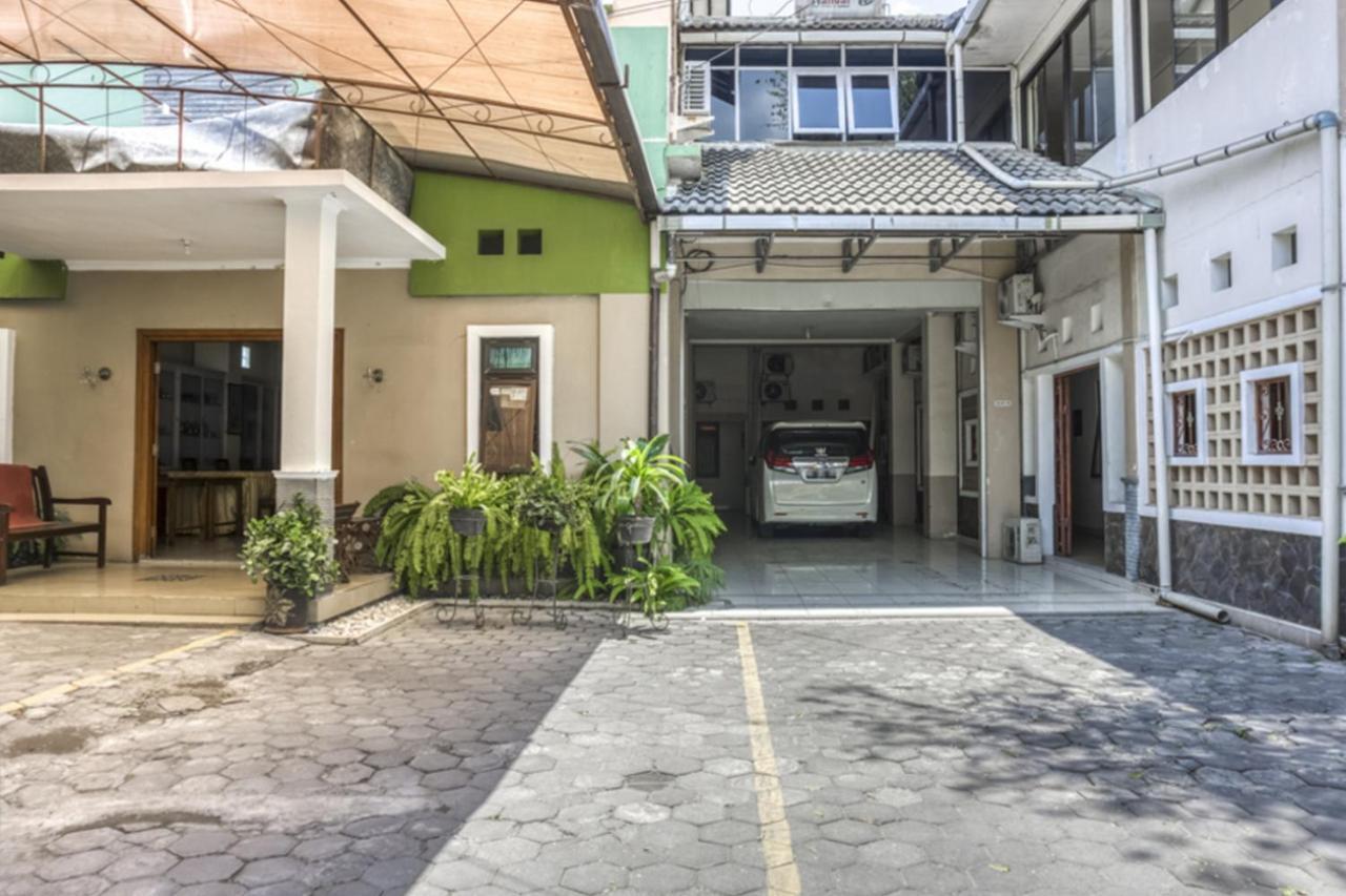 Reddoorz Syariah @ Raya Tajem Maguwo Hotel Kalasan Exterior photo